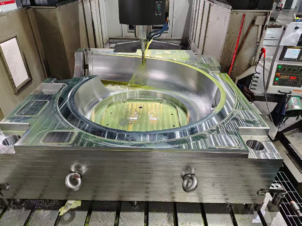 As a mold base source factory, we provide a solid foundation for your brand(pic1)