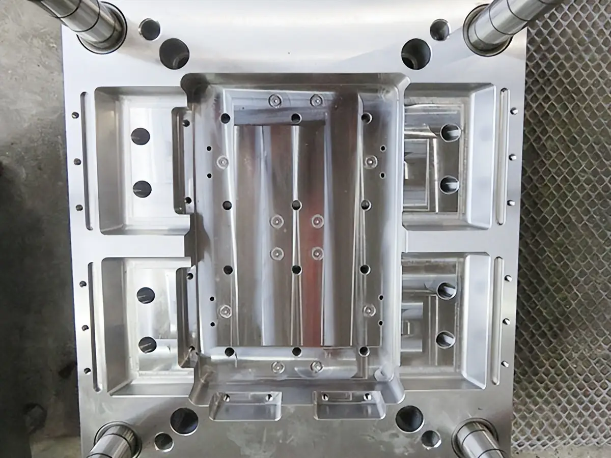 Precision Mold Base Manufacturer for Car Sun Visor Frames(pic1)