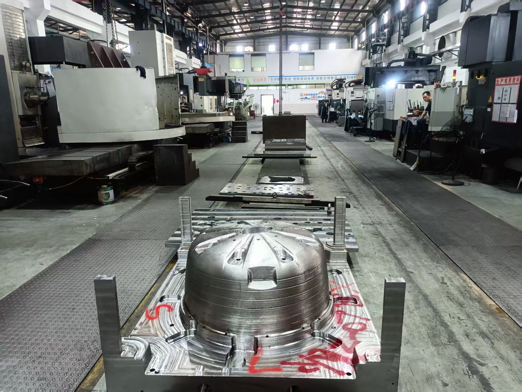 Mold Base Manufacturer for Remote Control Molds(pic1) Mold Base Manufacturer for Remote Control Molds(pic1)